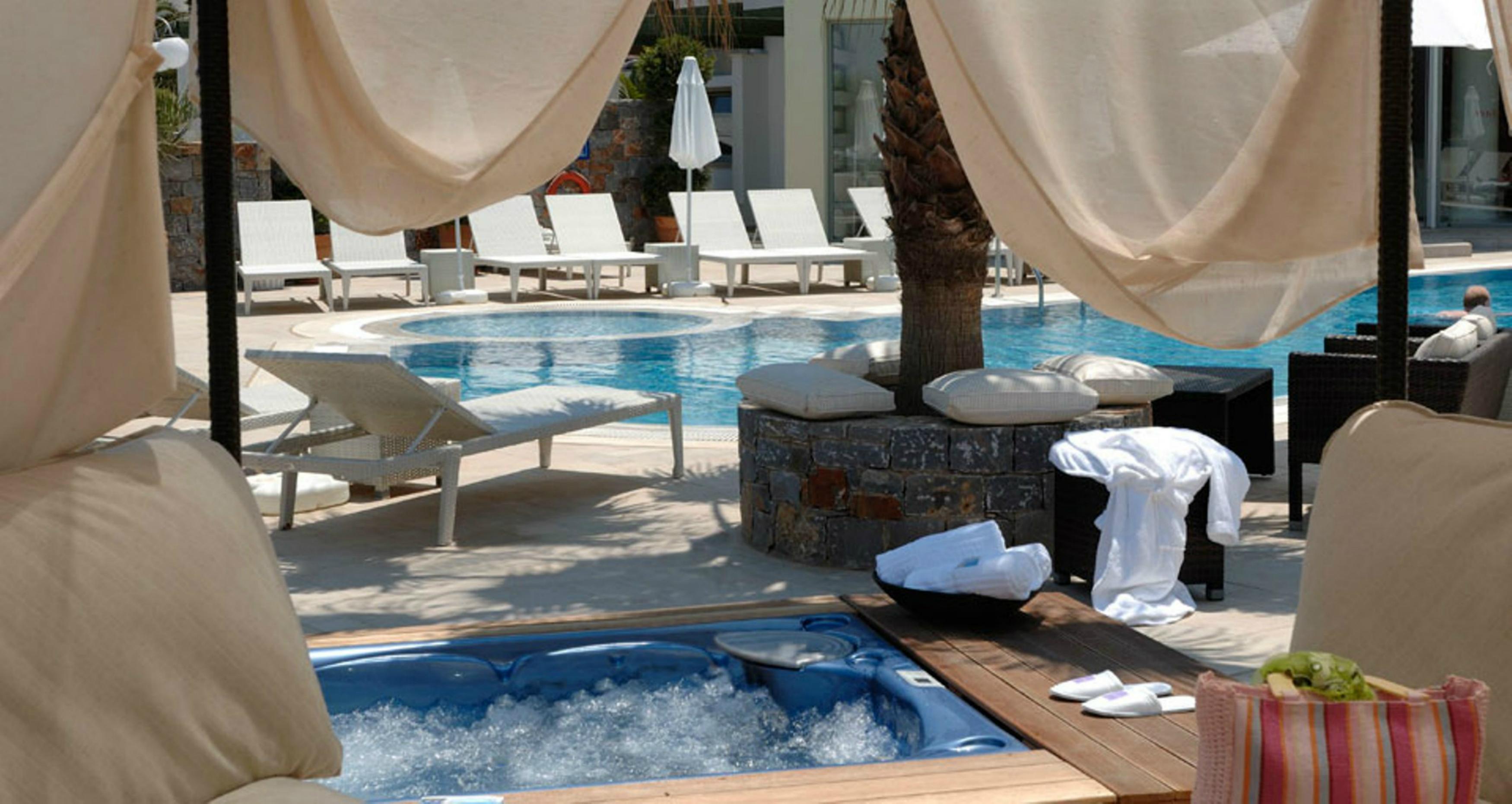 Angela Suites Boutique Hotel Sissi Konforlar fotoğraf